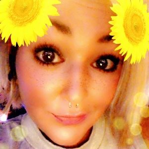 Meet your Posher, Felicia